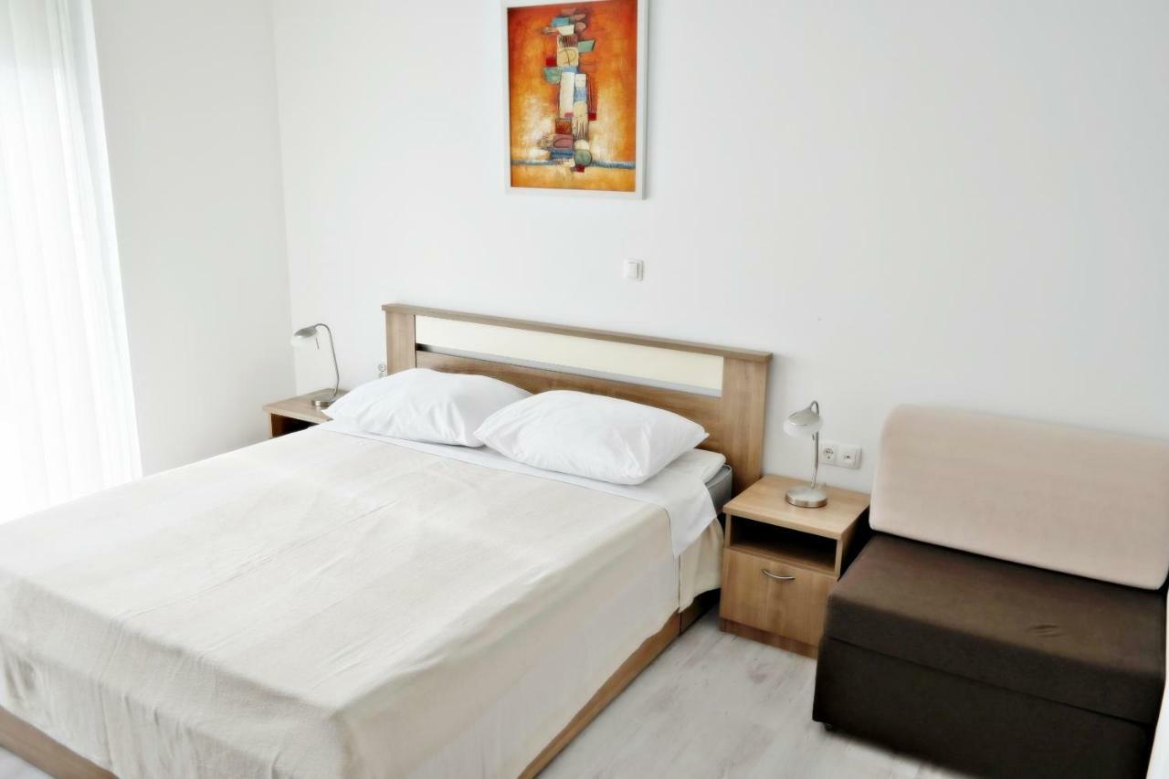 House Natali 70M From The Beach - Free Ev Top Up ريتنا المظهر الخارجي الصورة